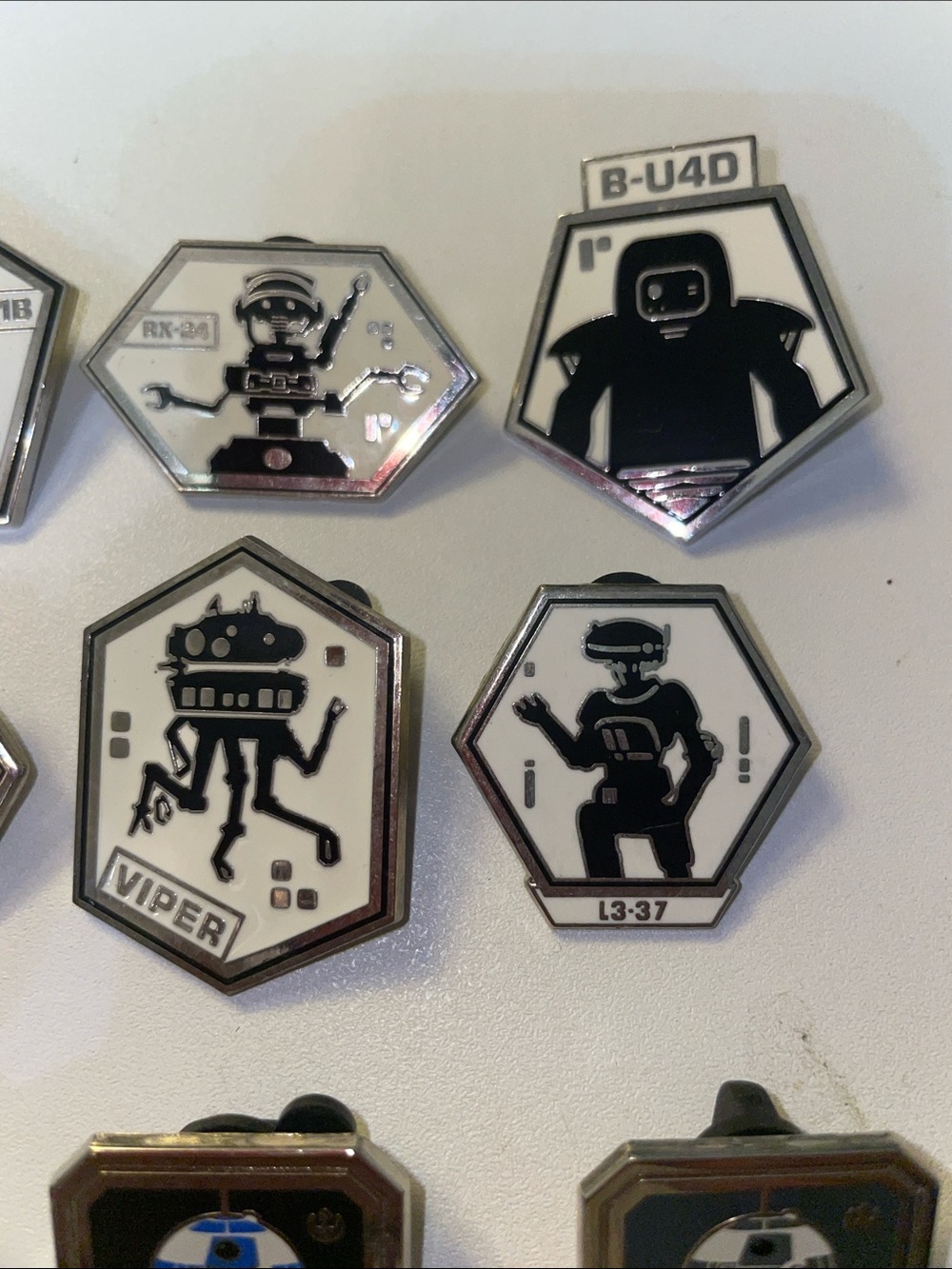 Disney pins - Picture 3 of 7